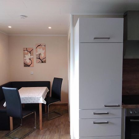 Untere Ferienwohnung Asshoff in Ahorn Berolzheim Exterior foto