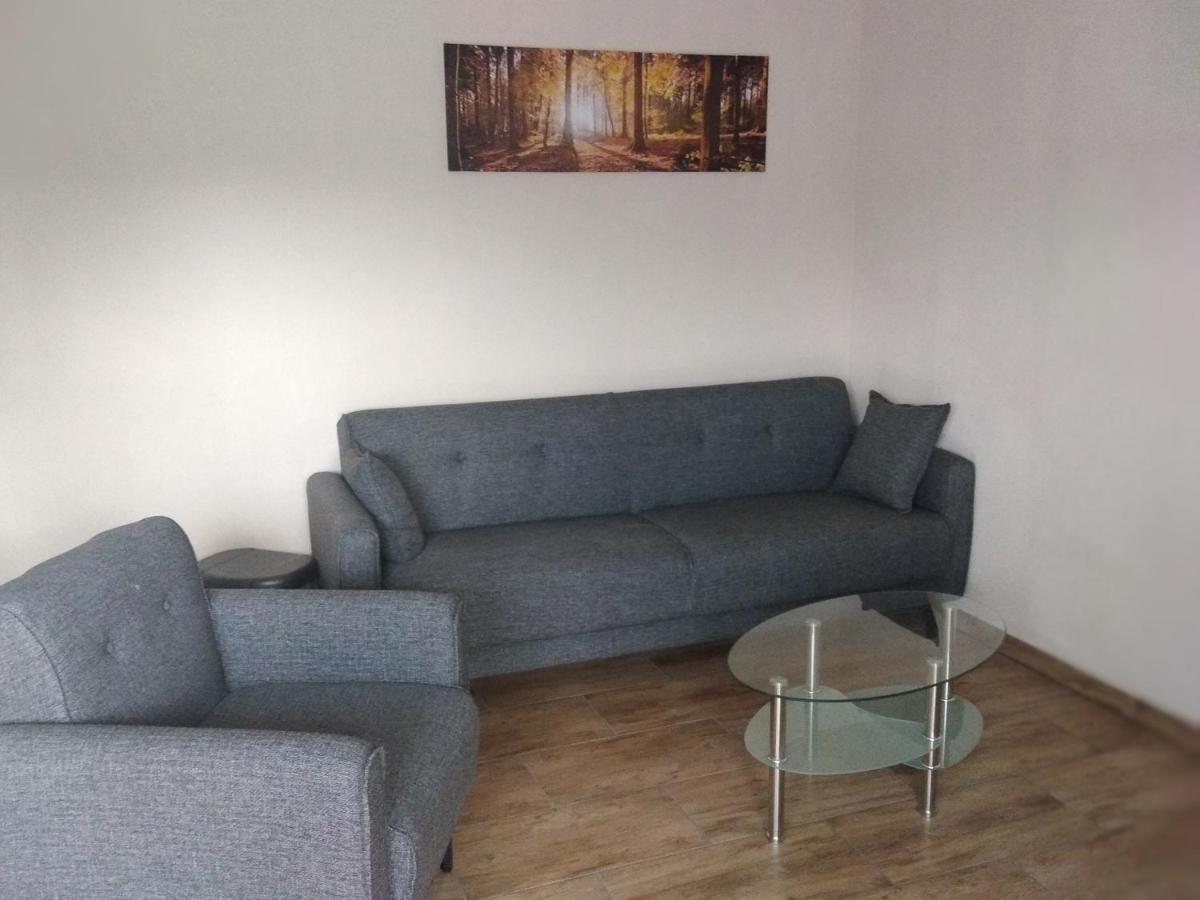 Untere Ferienwohnung Asshoff in Ahorn Berolzheim Exterior foto