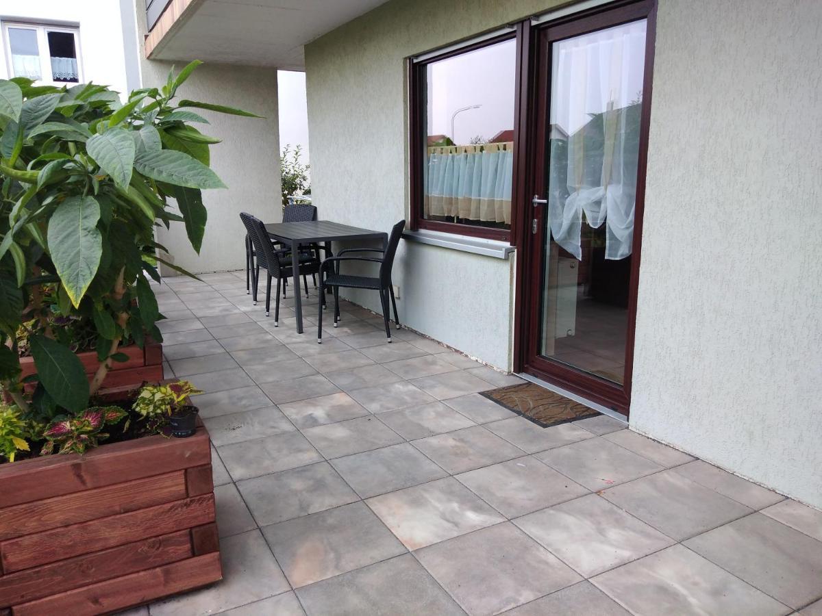 Untere Ferienwohnung Asshoff in Ahorn Berolzheim Exterior foto
